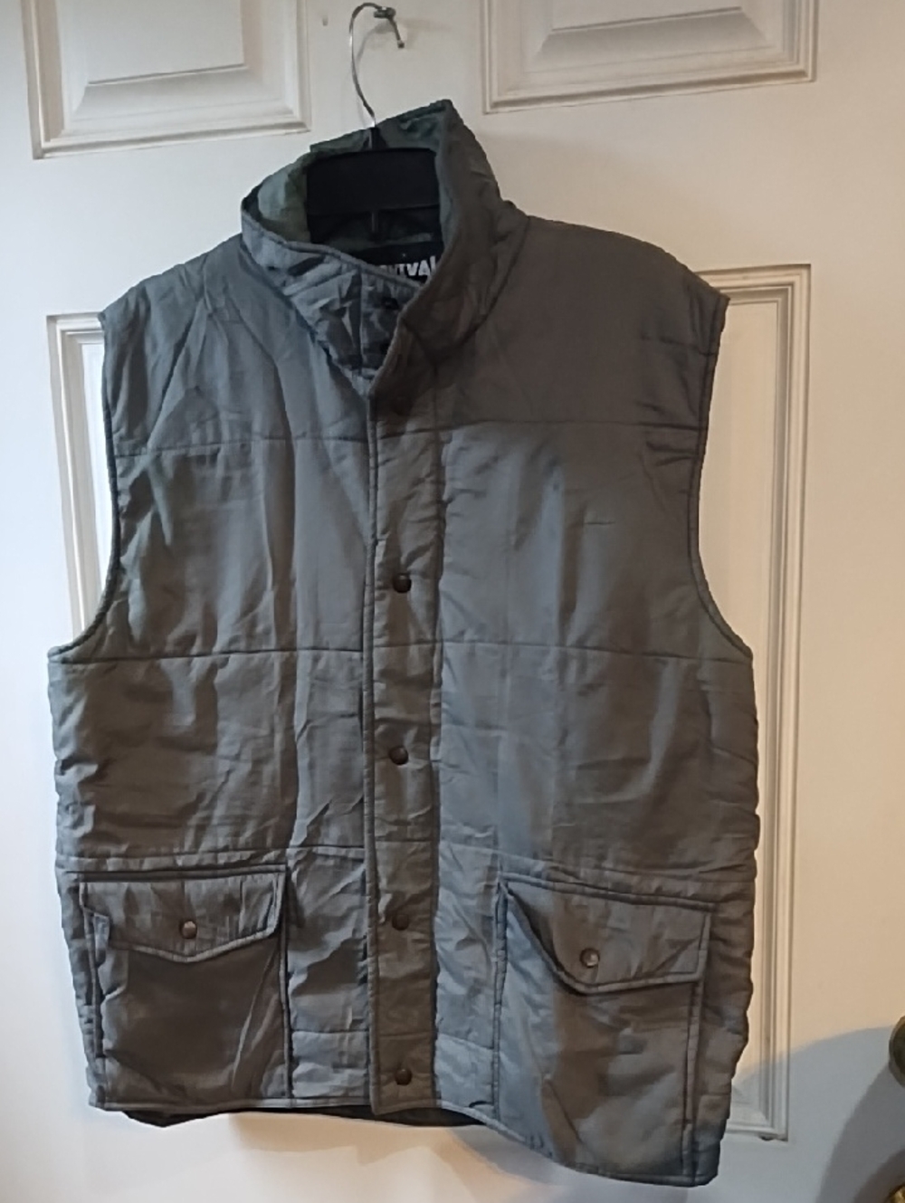 Survival Men's Quilted Sleeveless Puffer Vest - Gray